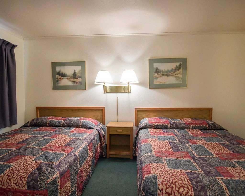 Deer Lodge Motel Sundance Zimmer foto